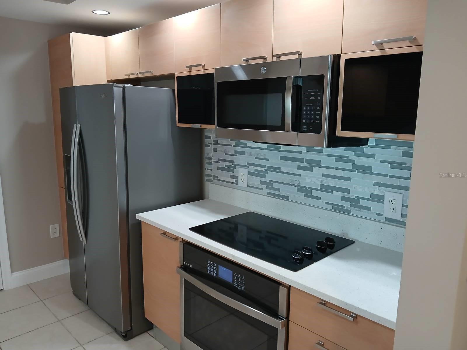 Image 7 of 24 For 231 Riverside Drive 308-1