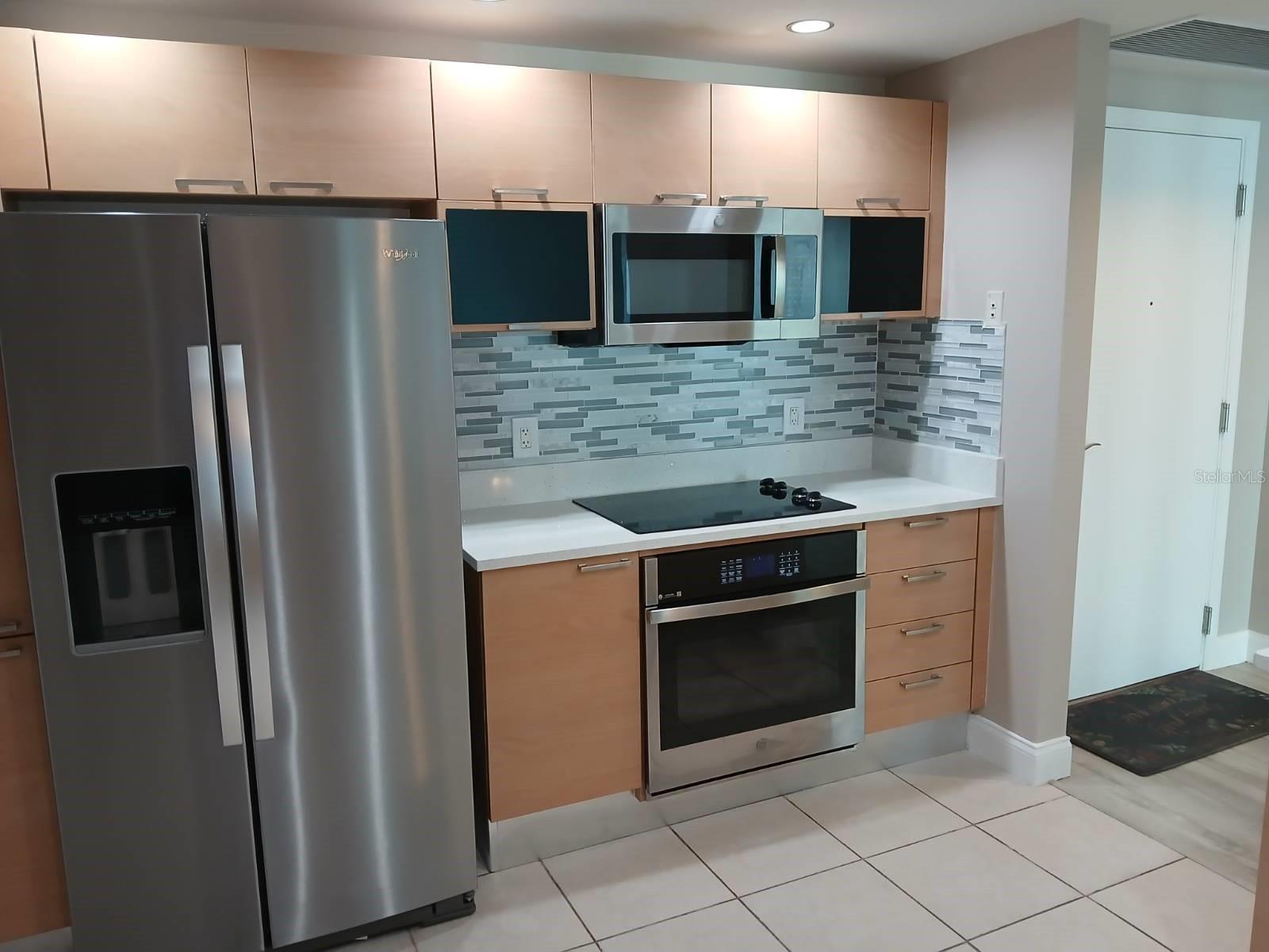 Image 8 of 24 For 231 Riverside Drive 308-1