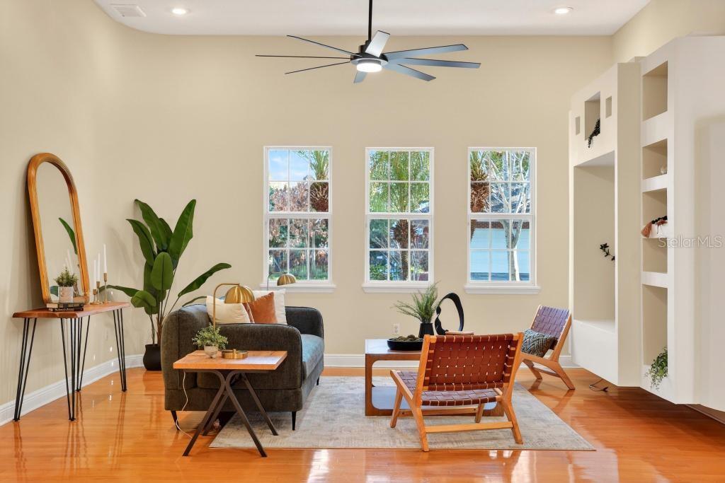 Image 14 of 89 For 548 Hyer Avenue