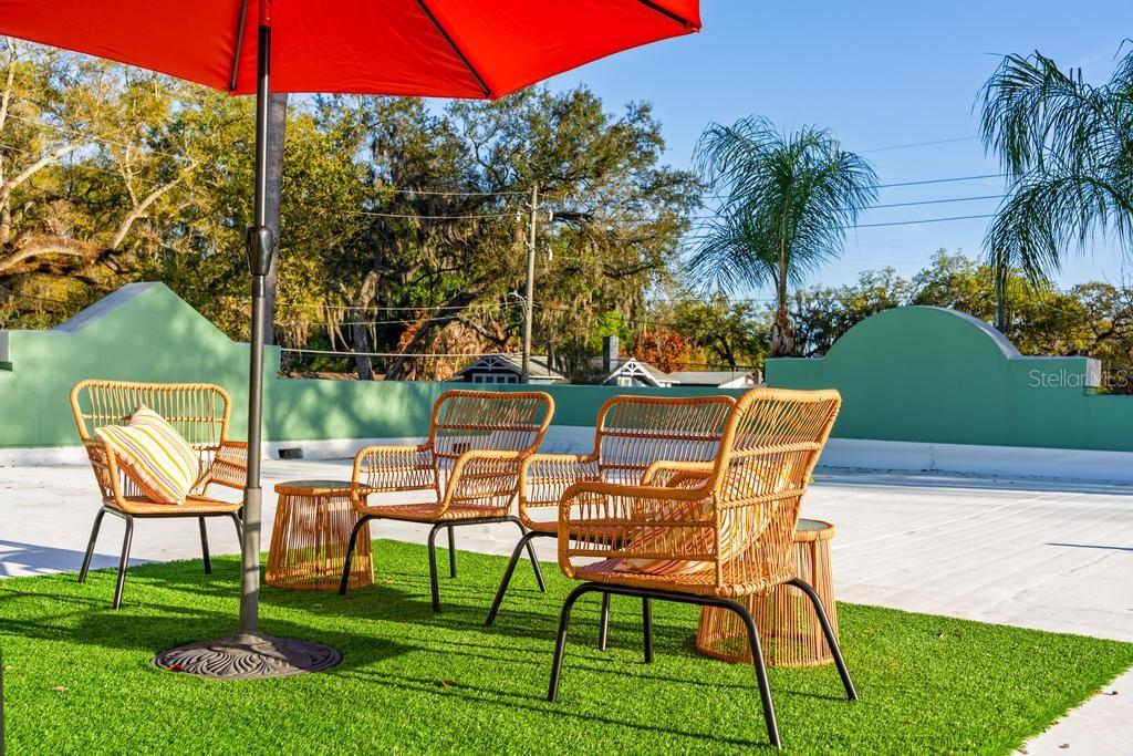 Image 4 of 89 For 548 Hyer Avenue