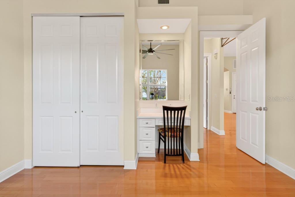 Image 40 of 89 For 548 Hyer Avenue