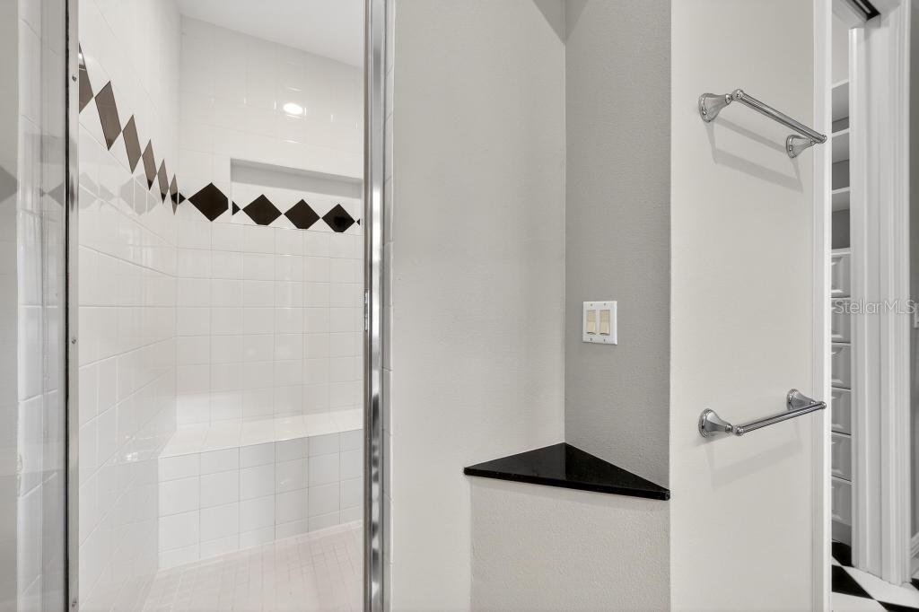 Image 47 of 89 For 548 Hyer Avenue