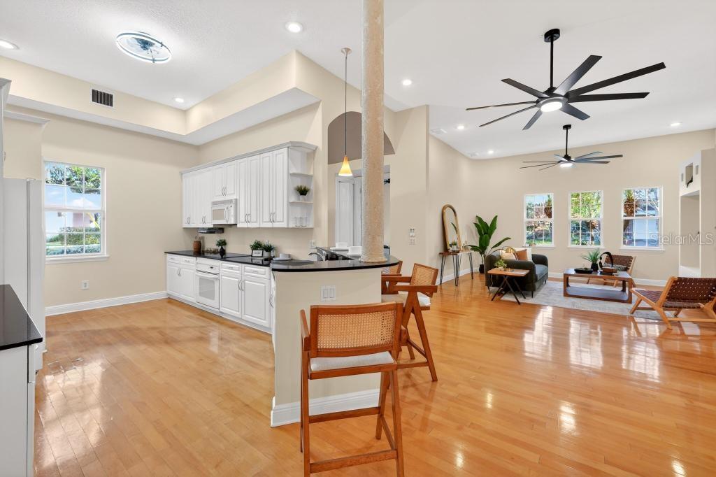 Image 61 of 89 For 548 Hyer Avenue