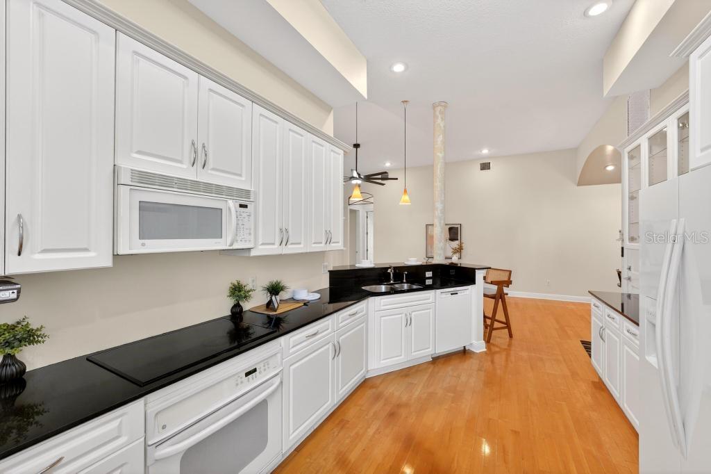 Image 63 of 89 For 548 Hyer Avenue