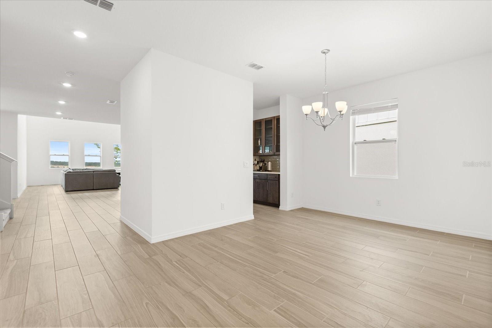 Image 16 of 48 For 2302 Gold Dust Drive