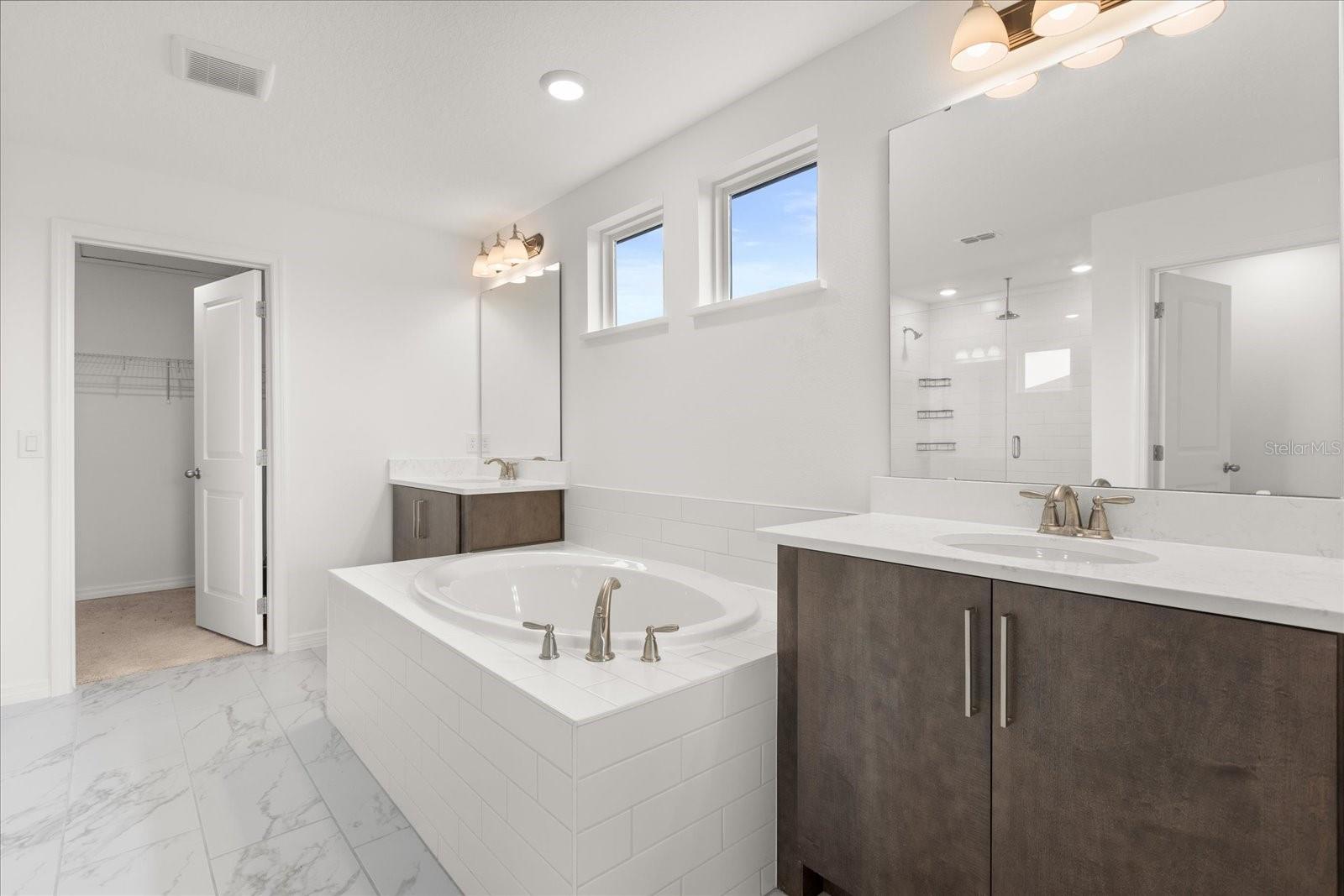 Image 22 of 48 For 2302 Gold Dust Drive