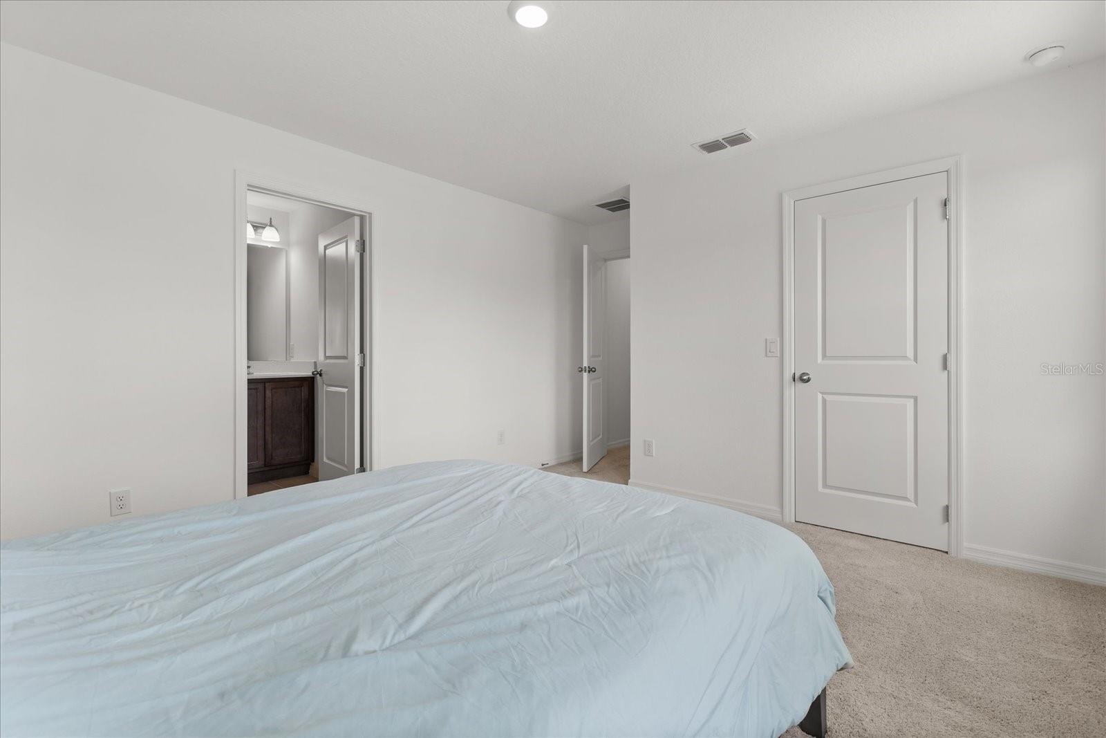 Image 31 of 48 For 2302 Gold Dust Drive