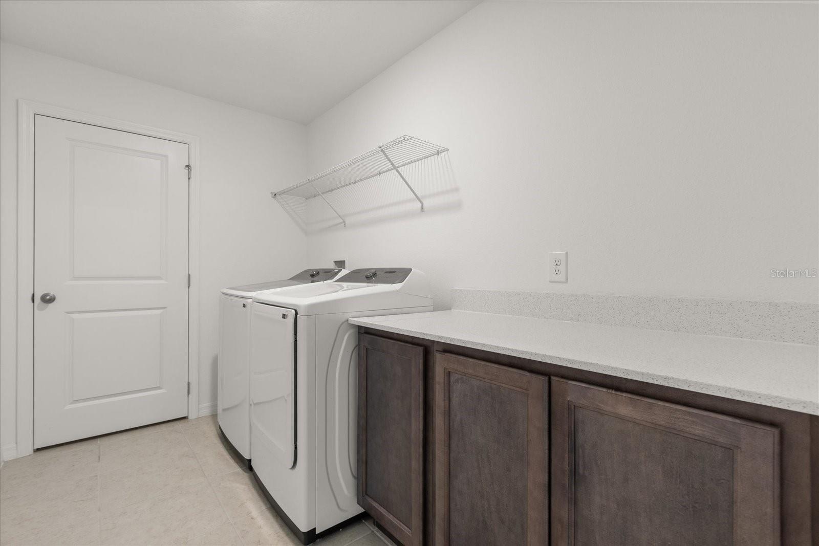 Image 34 of 48 For 2302 Gold Dust Drive