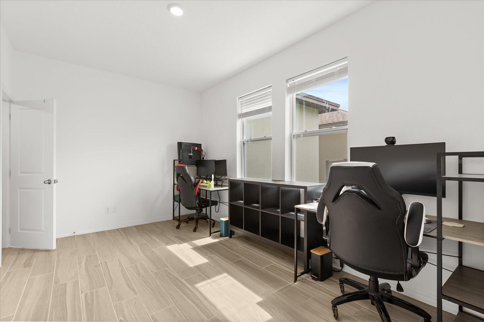 Image 36 of 48 For 2302 Gold Dust Drive