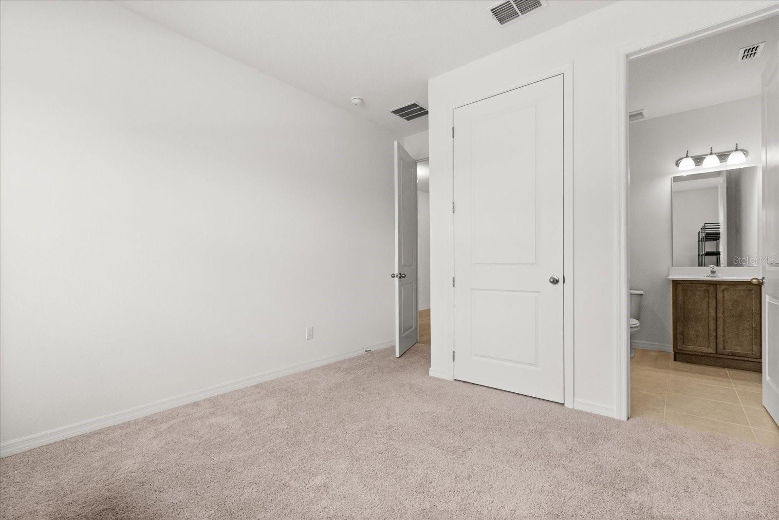 Image 38 of 48 For 2302 Gold Dust Drive