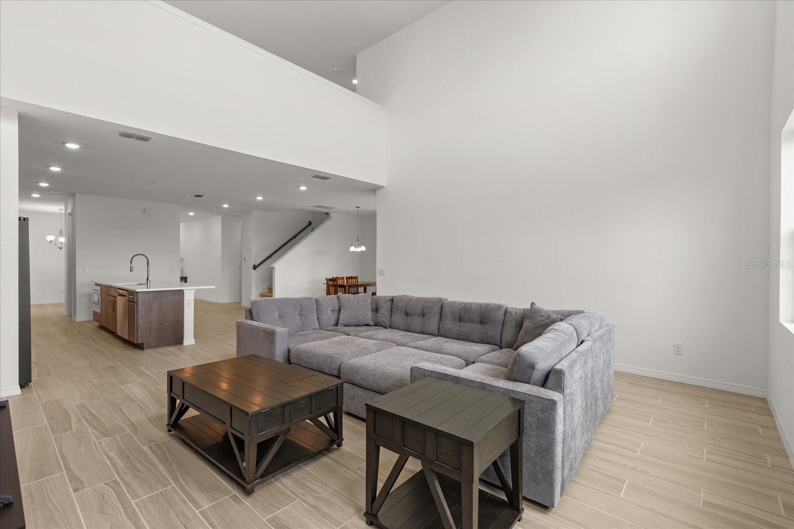 Image 7 of 48 For 2302 Gold Dust Drive