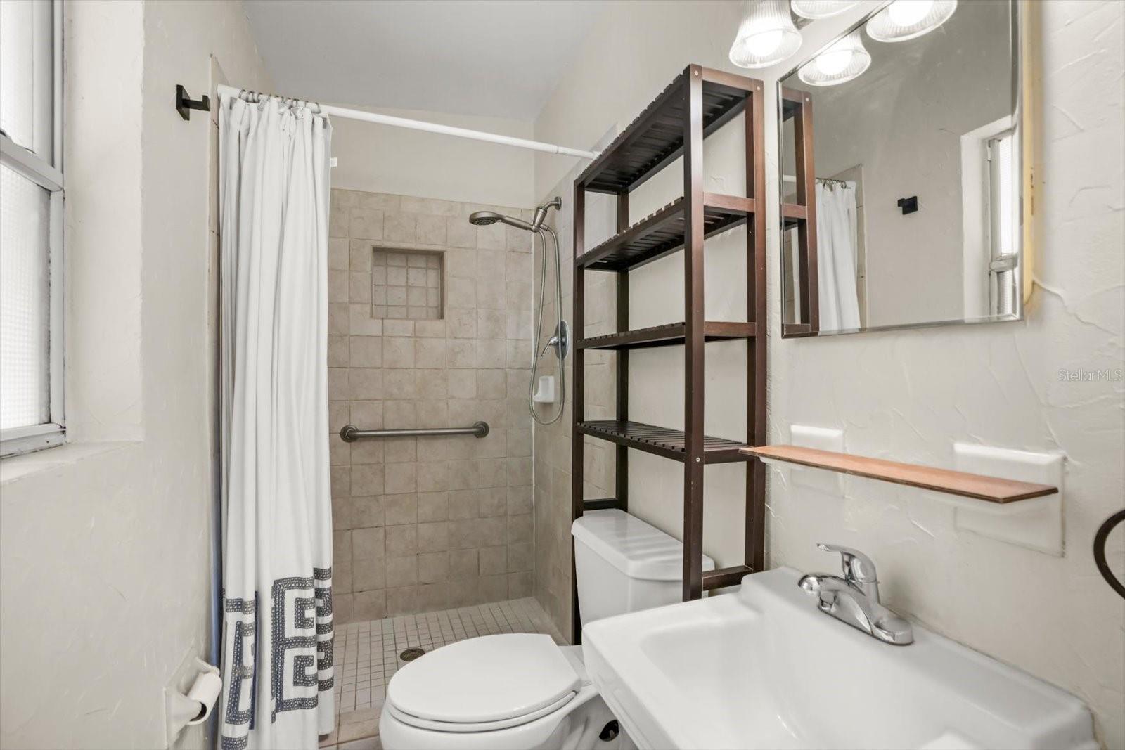 Image 16 of 29 For 2779 Sanbina Street