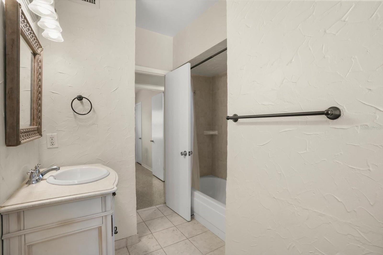 Image 19 of 29 For 2779 Sanbina Street