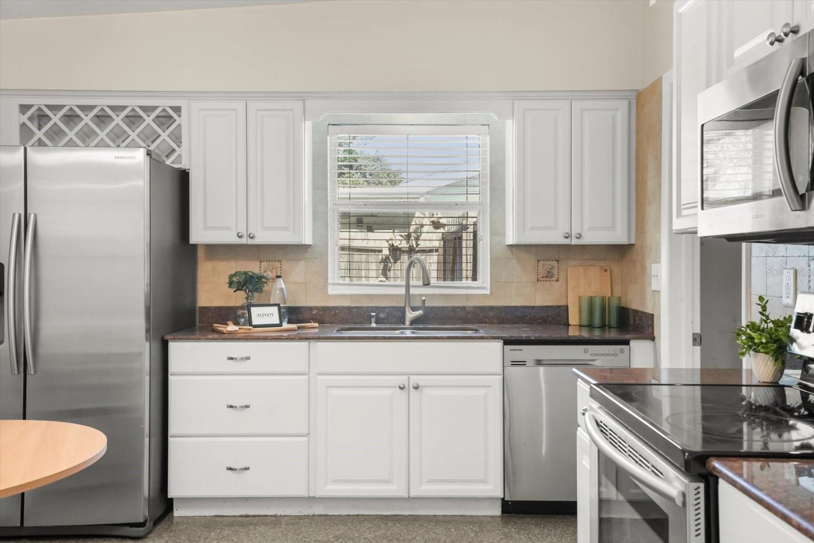 Image 8 of 29 For 2779 Sanbina Street