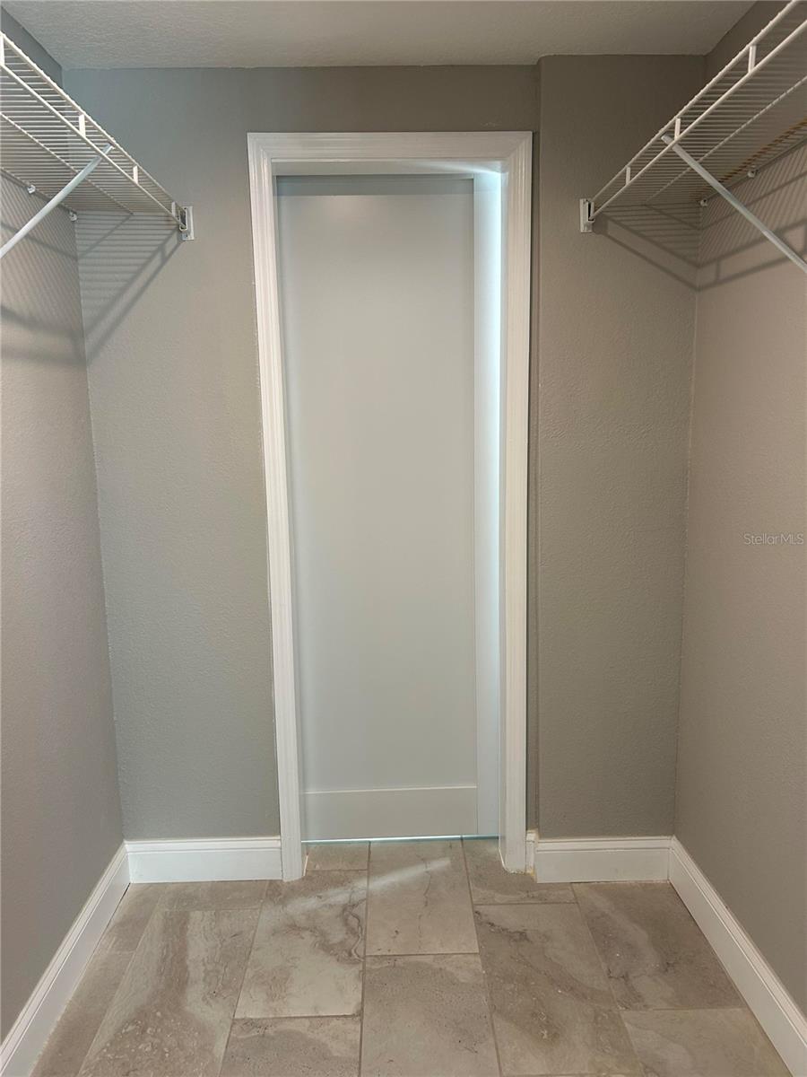 Image 16 of 33 For 8802 Bay Pointe Drive 102