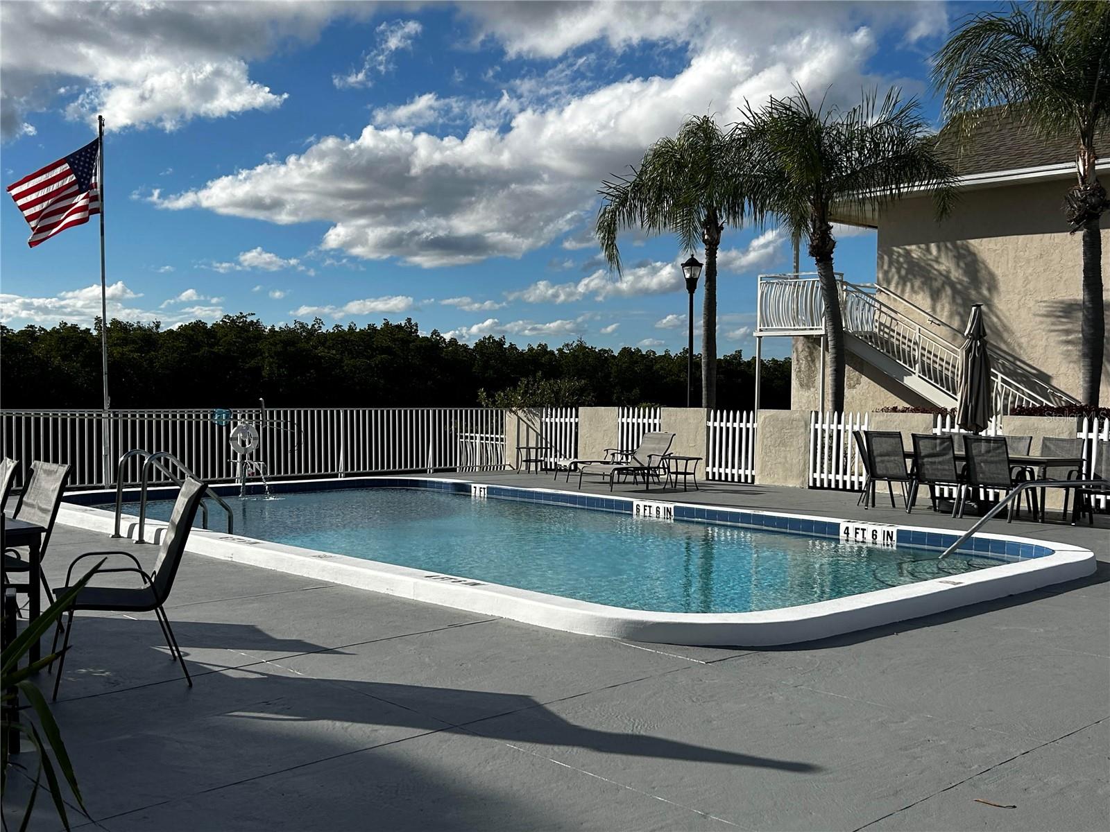 Image 28 of 33 For 8802 Bay Pointe Drive 102