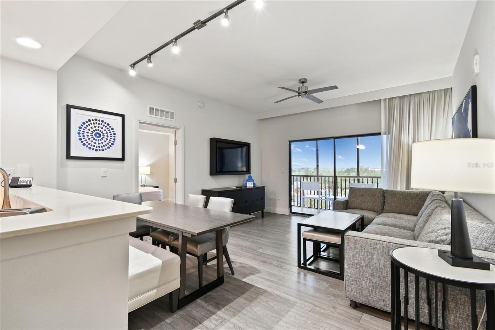 Image 10 of 30 For 14501 Grove Resort Ave 3621