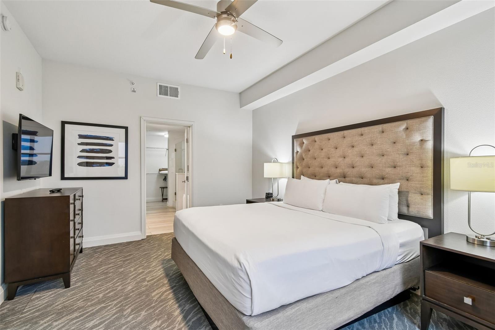 Image 13 of 30 For 14501 Grove Resort Ave 3621