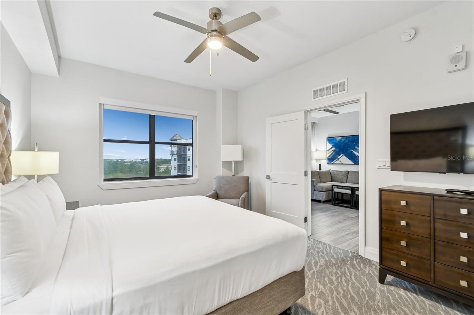 Image 14 of 30 For 14501 Grove Resort Ave 3621