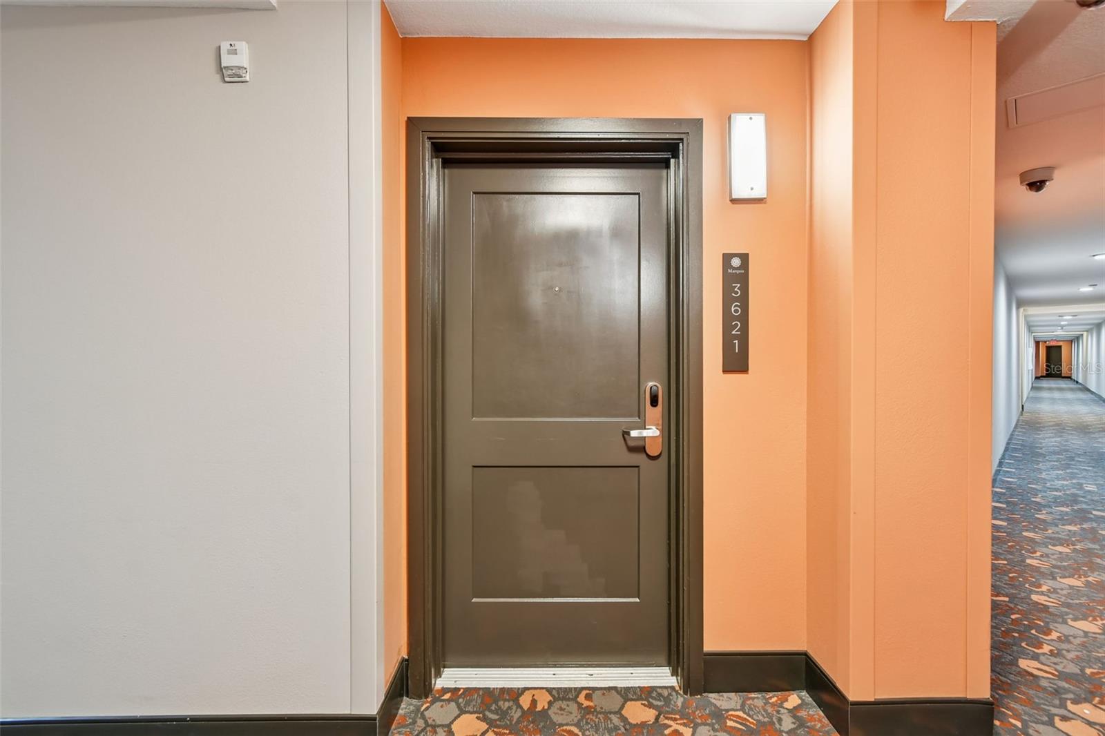 Image 4 of 30 For 14501 Grove Resort Ave 3621