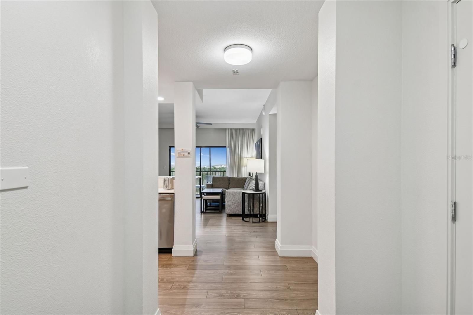 Image 5 of 30 For 14501 Grove Resort Ave 3621