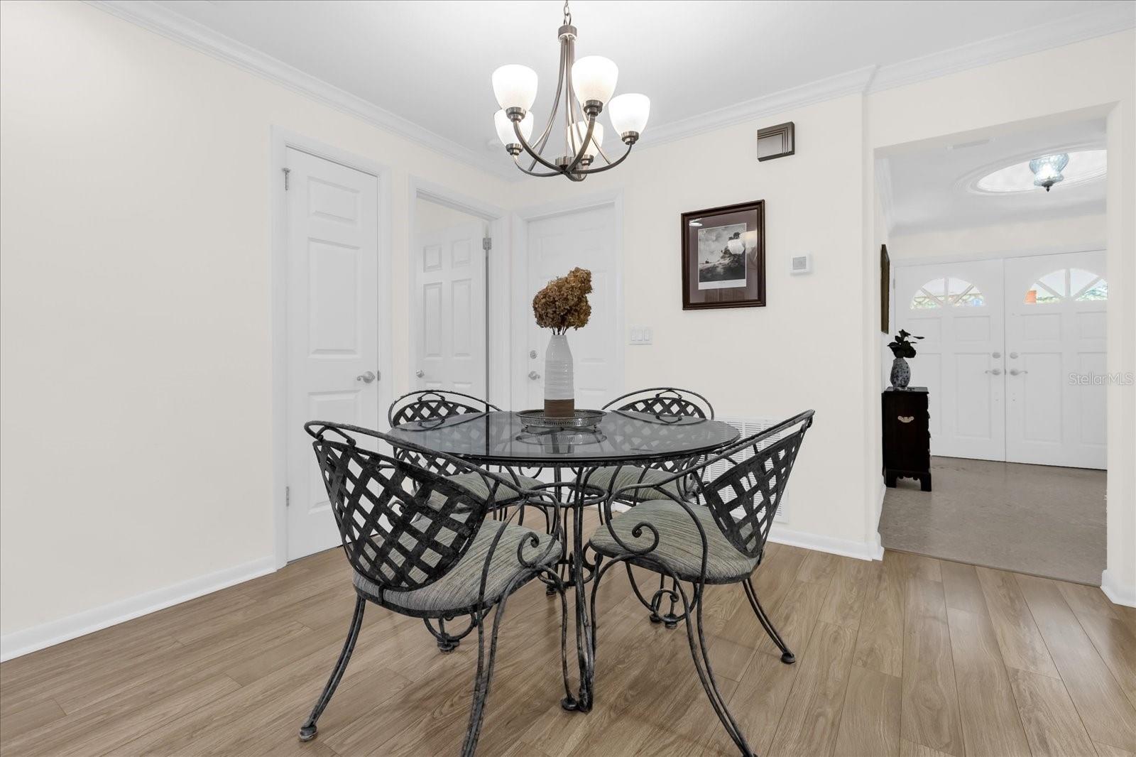 Image 12 of 34 For 649 Berwick Drive