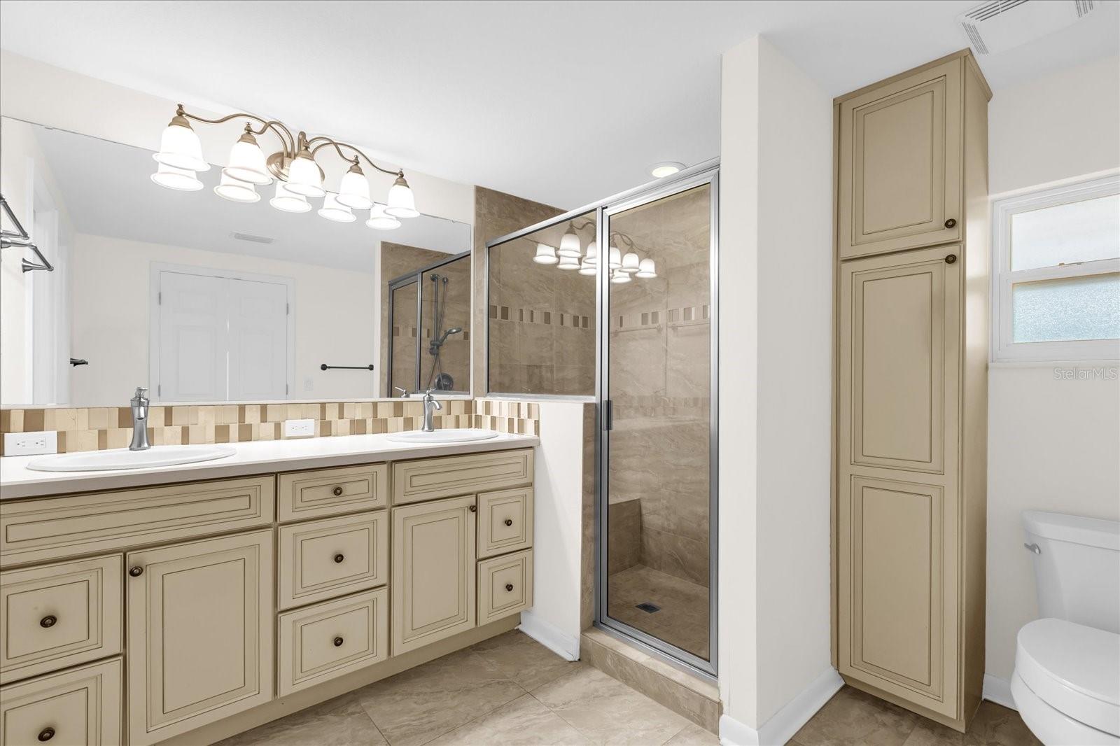 Image 18 of 34 For 649 Berwick Drive