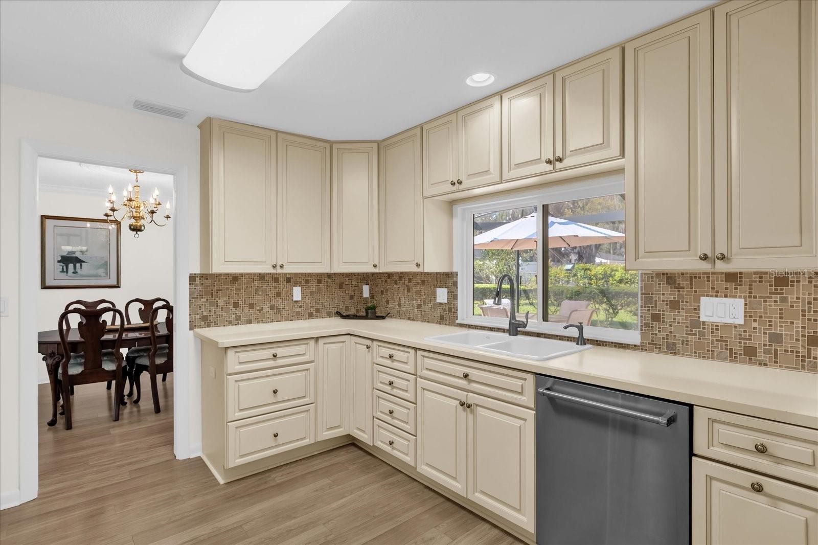 Image 7 of 34 For 649 Berwick Drive