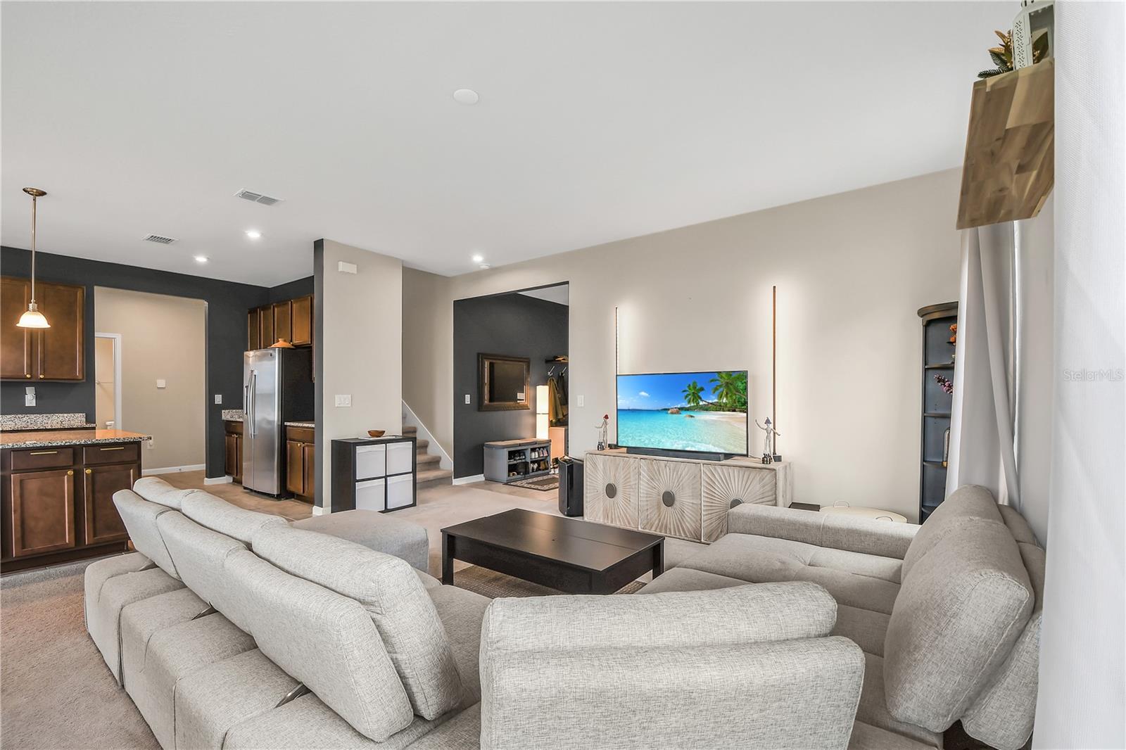 Image 16 of 43 For 3005 Slough Creek Drive