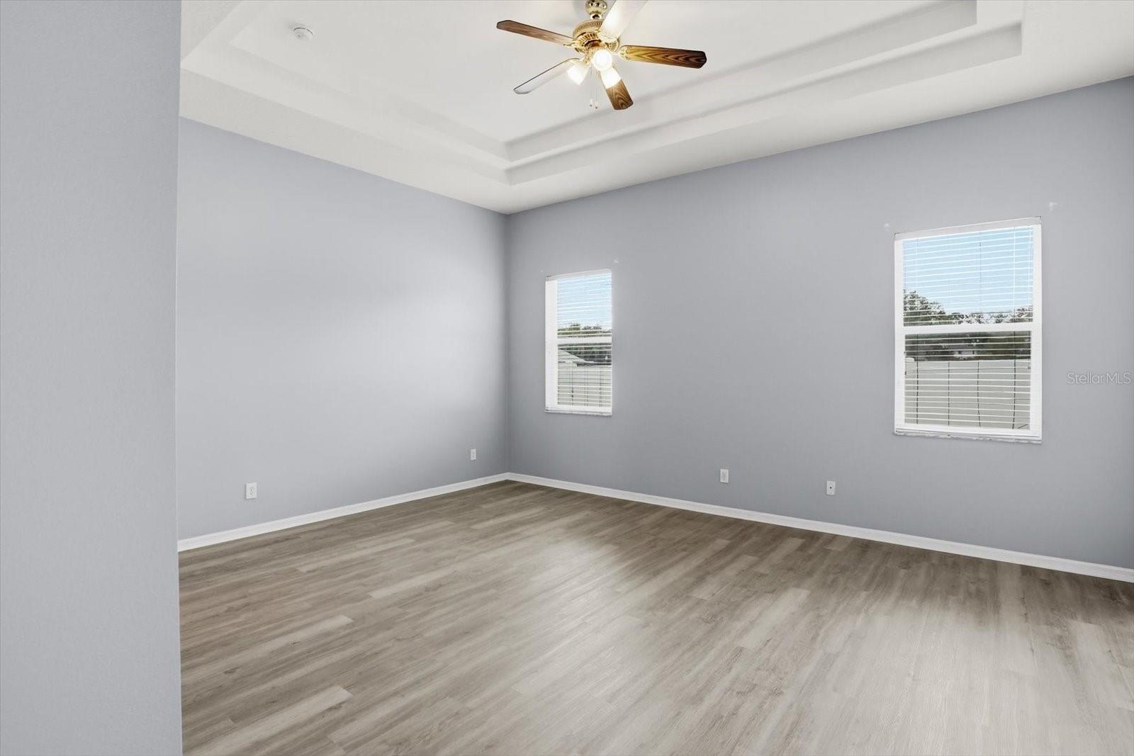 Image 16 of 39 For 205 Kays Landing Drive