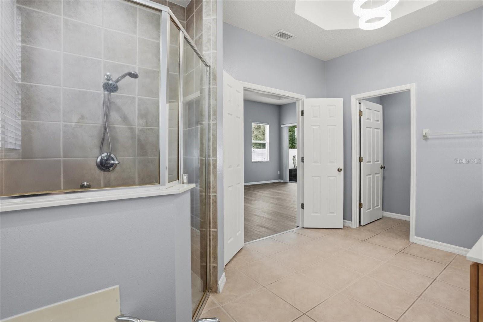 Image 19 of 39 For 205 Kays Landing Drive