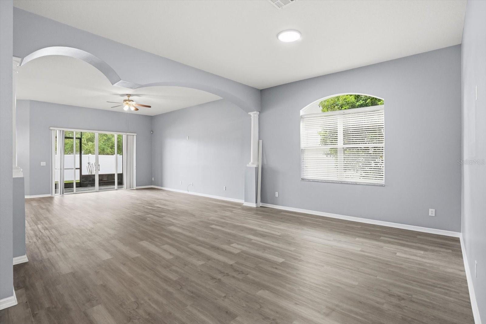 Image 7 of 39 For 205 Kays Landing Drive