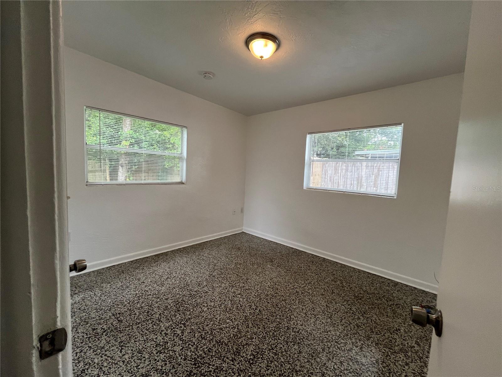 Image 11 of 18 For 70 Griggs Avenue