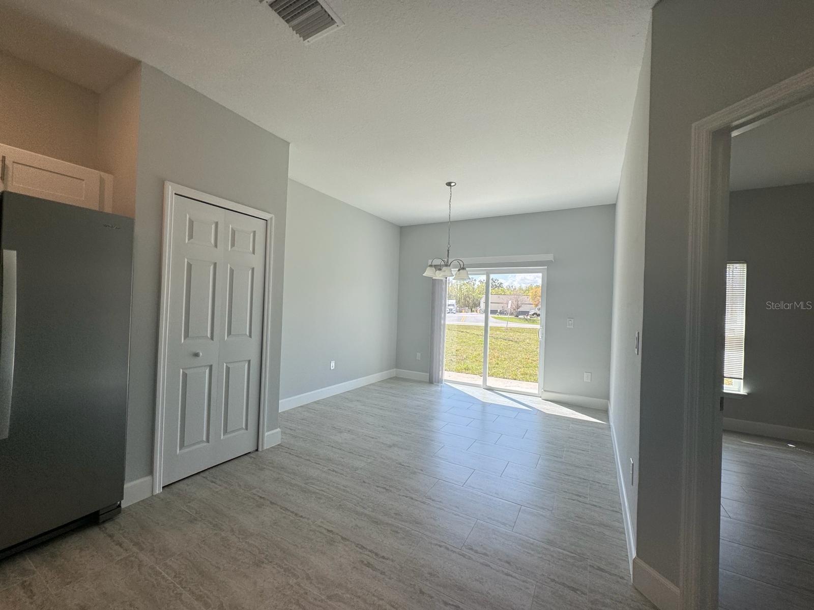 Image 5 of 18 For 726 Bobcat Court B
