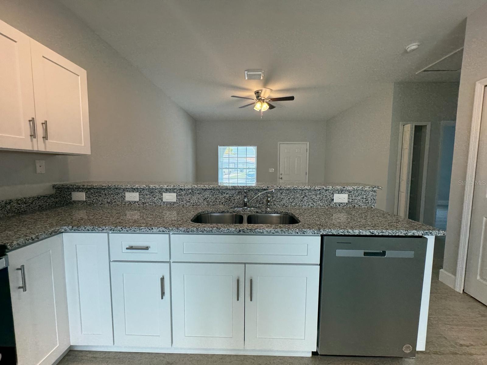 Image 8 of 18 For 726 Bobcat Court B