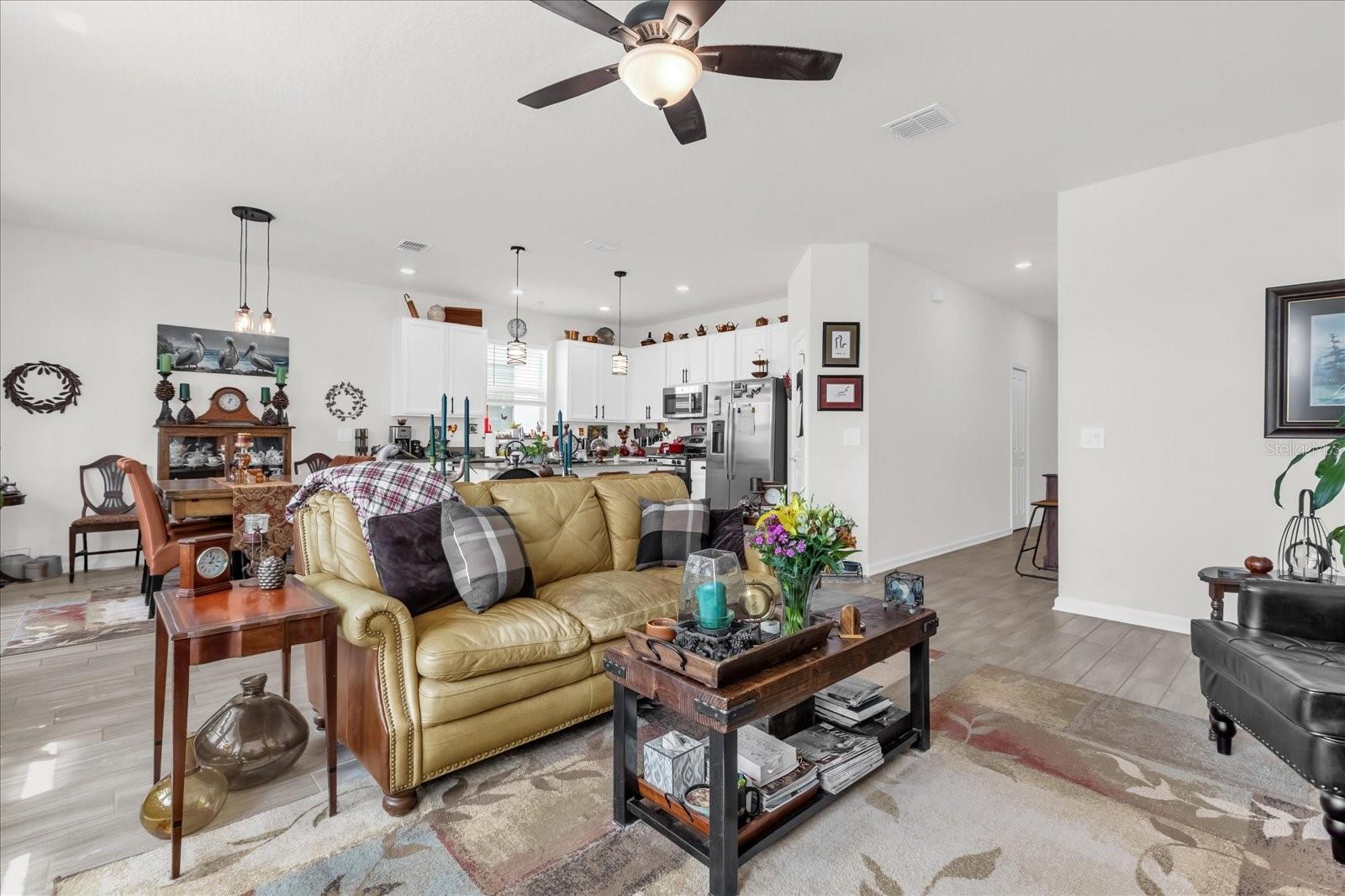 Image 14 of 36 For 33655 Sky Blossom Circle