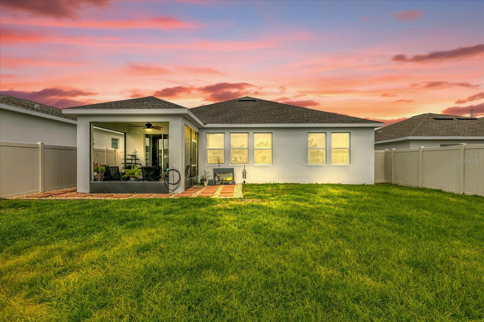 Image 2 of 36 For 33655 Sky Blossom Circle