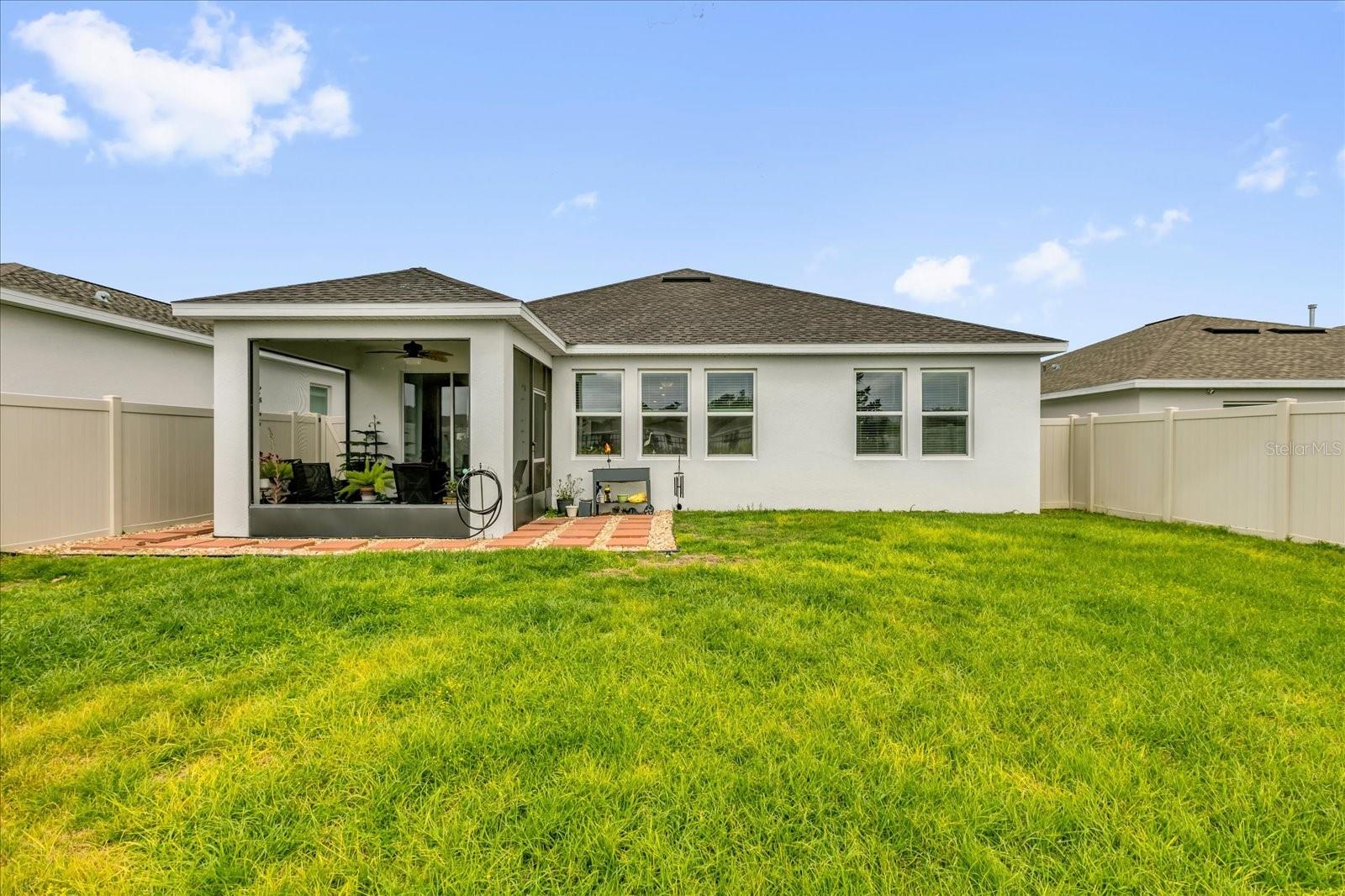 Image 4 of 36 For 33655 Sky Blossom Circle