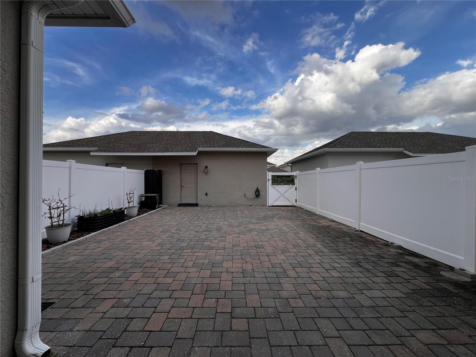 Image 25 of 43 For 14143 Title Way