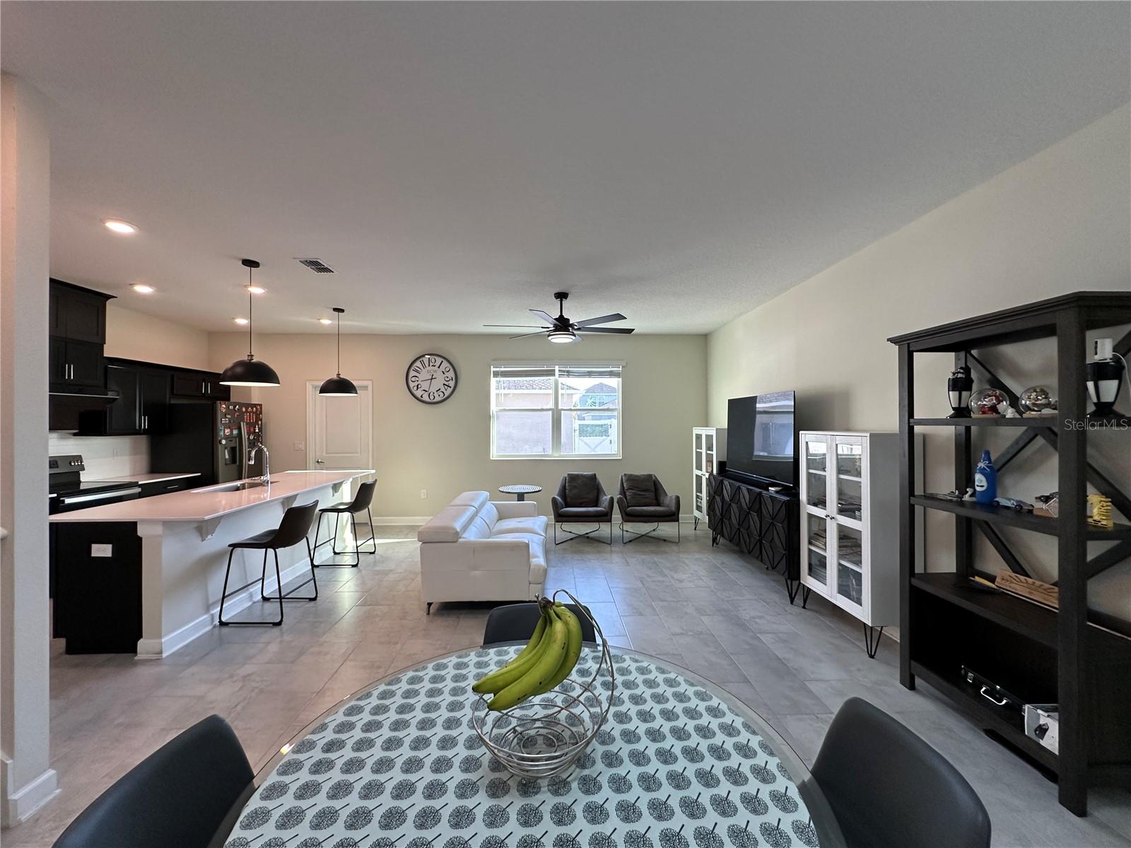 Image 3 of 43 For 14143 Title Way