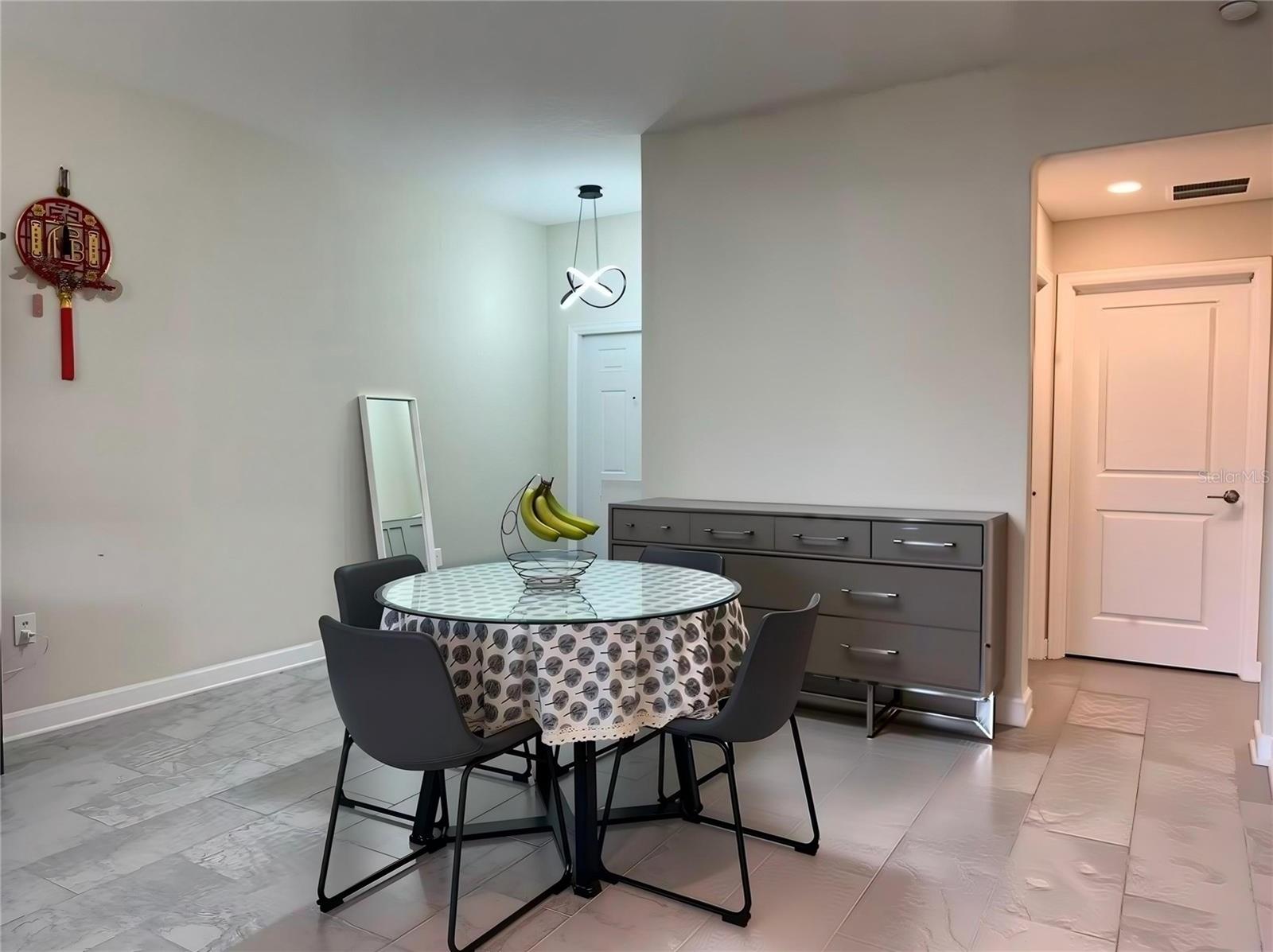 Image 6 of 43 For 14143 Title Way