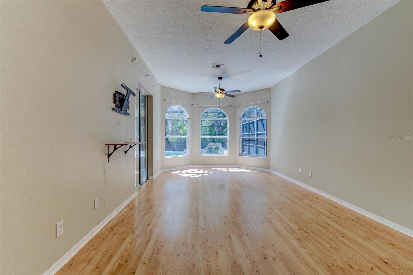 Image 26 of 49 For 2624 Fawnlake Trail