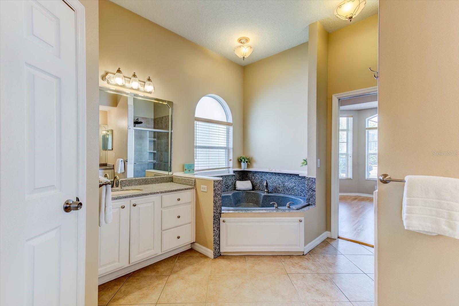 Image 29 of 49 For 2624 Fawnlake Trail