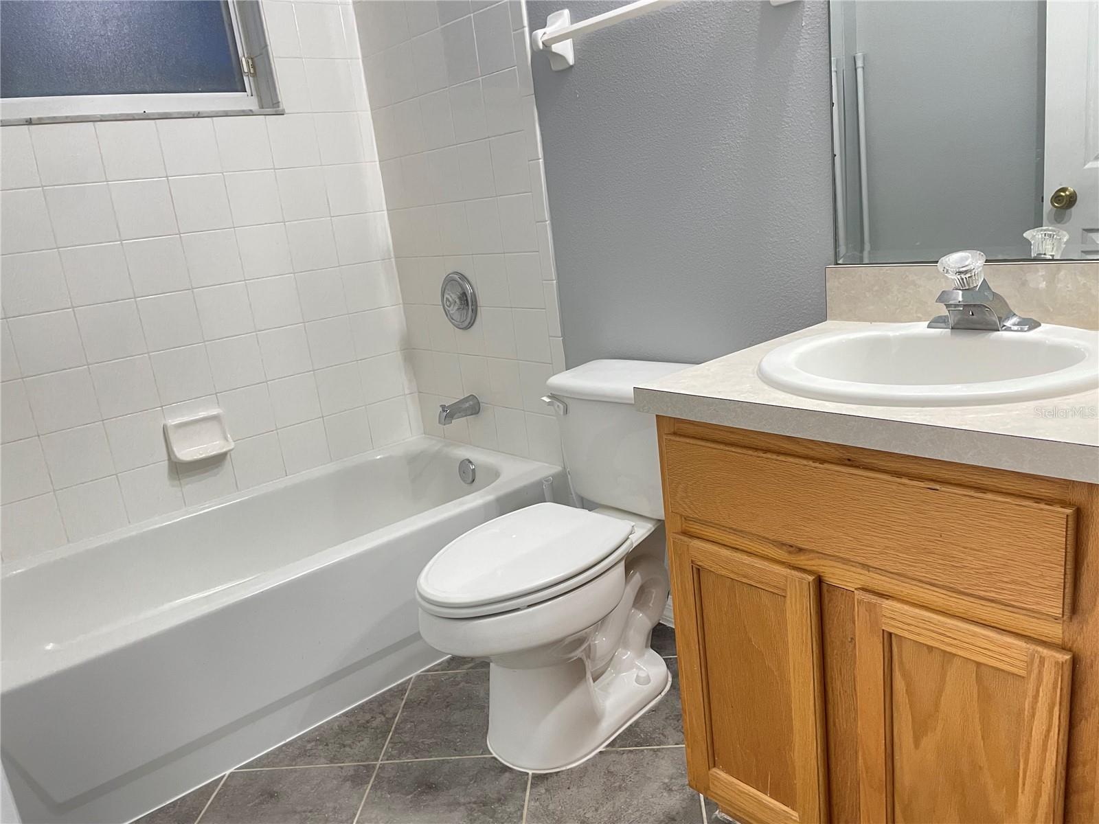 Image 34 of 40 For 10372 Andover Point Circle