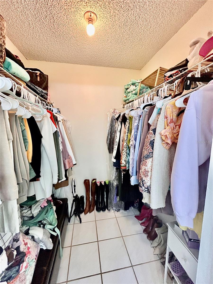 Image 19 of 33 For 8911 Welsh Way