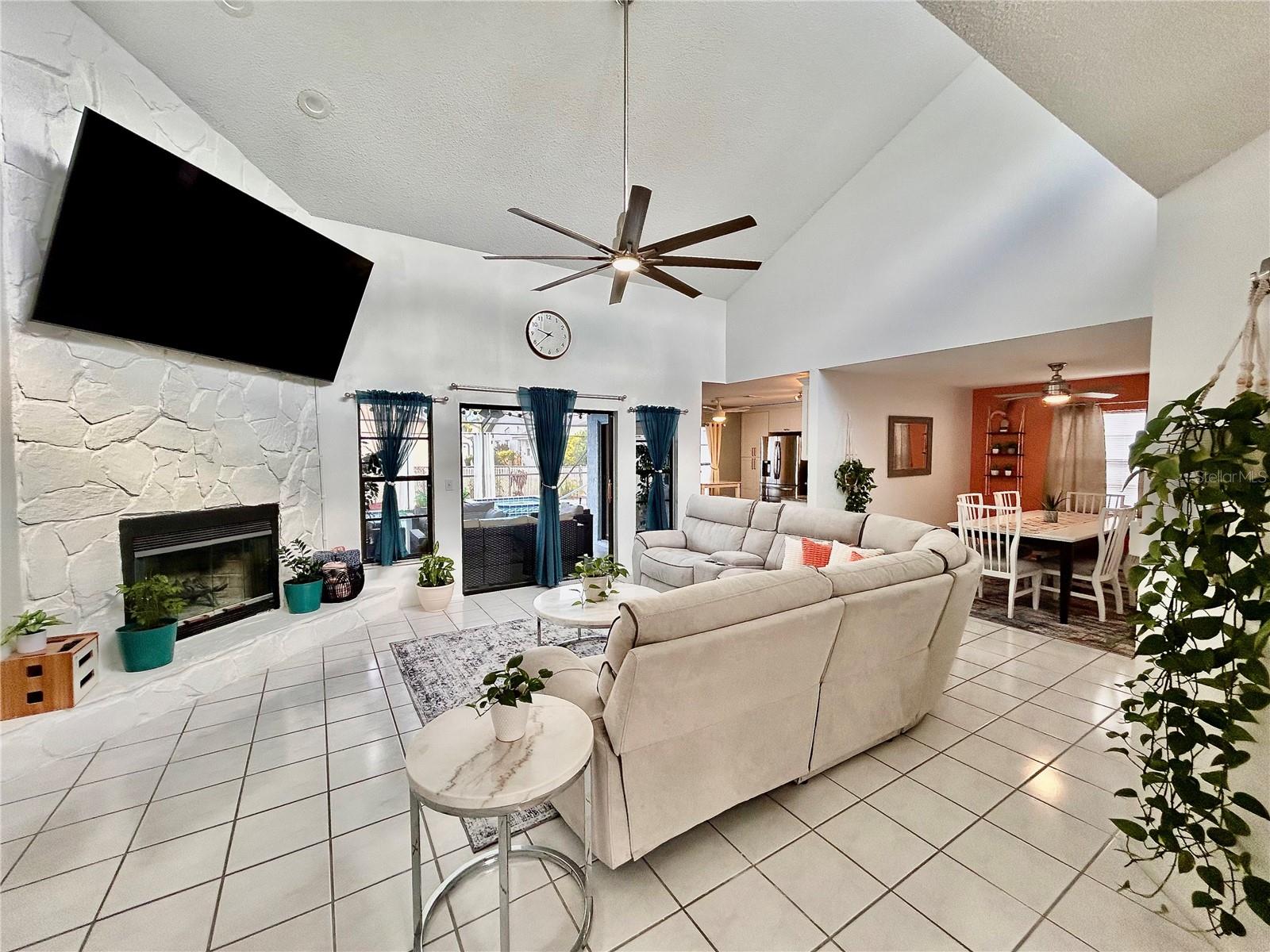 Image 3 of 33 For 8911 Welsh Way