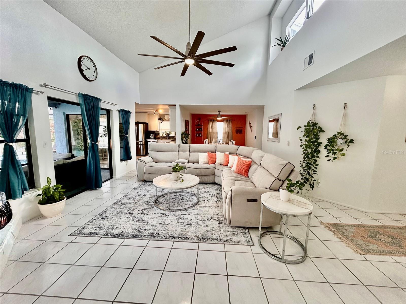 Image 5 of 33 For 8911 Welsh Way