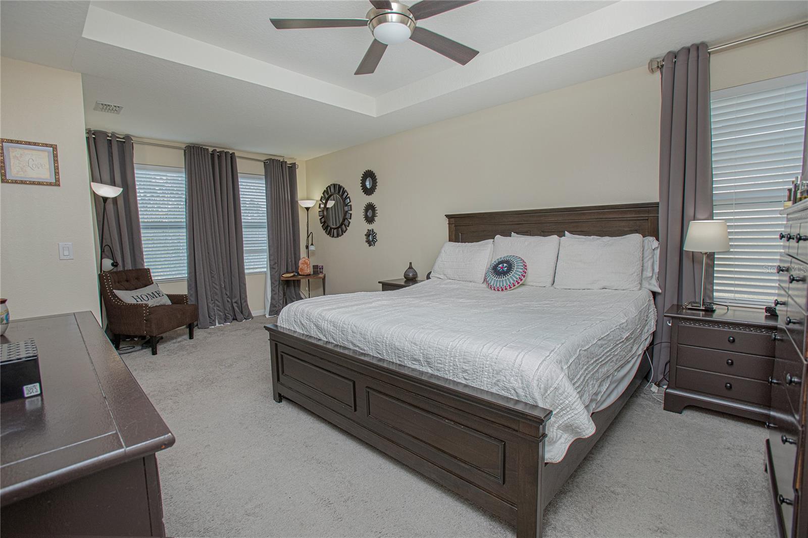 Image 17 of 33 For 2427 Liner Avenue