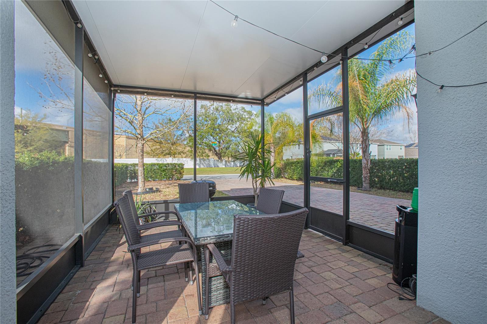 Image 22 of 33 For 2427 Liner Avenue