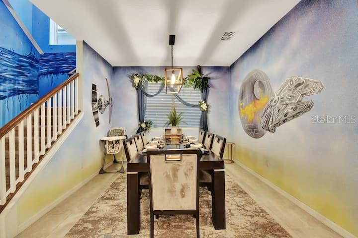 Image 27 of 62 For 1919 Tropical Palms Circle